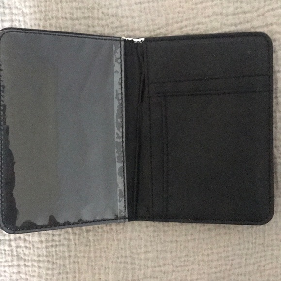 NWOT husband/wife ID passport set - Picture 6 of 8